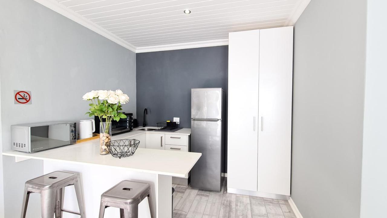 Bed and Breakfast Lido Living East London Esterno foto